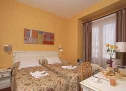 Imagen de la habitación del Hotel Royal Aboukir. Foto 2