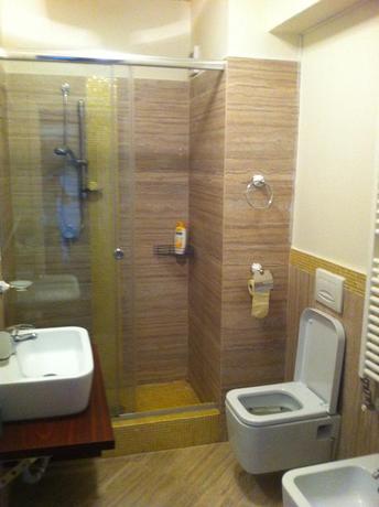 Imagen de la habitación del Hotel Royal Accommodation. Foto 3