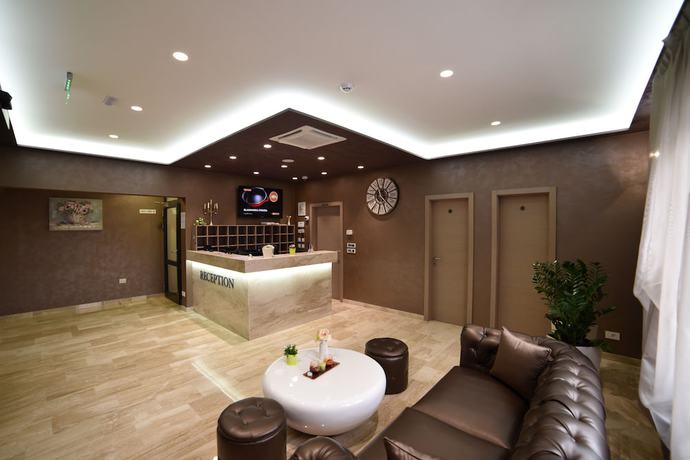 Imagen de los interiores del Hotel Royal Airport. Foto 20