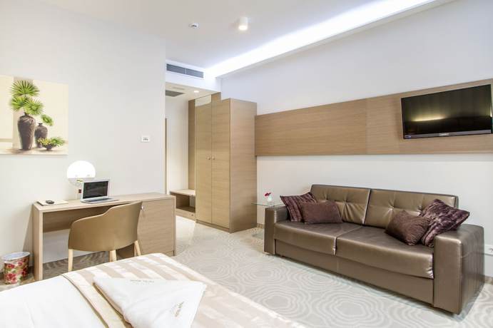 Imagen de la habitación del Hotel Royal Airport. Foto 13