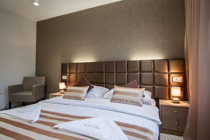 Imagen de la habitación del Hotel Royal Airport. Foto 19