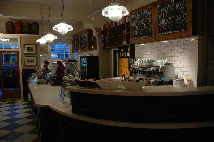 Imagen del bar/restaurante del Hotel Royal Albion, Broadstairs. Foto 2