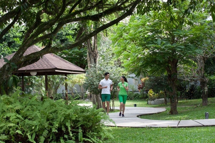 Imagen de los exteriores del Hotel Royal Ambarrukmo Yogyakarta. Foto 9