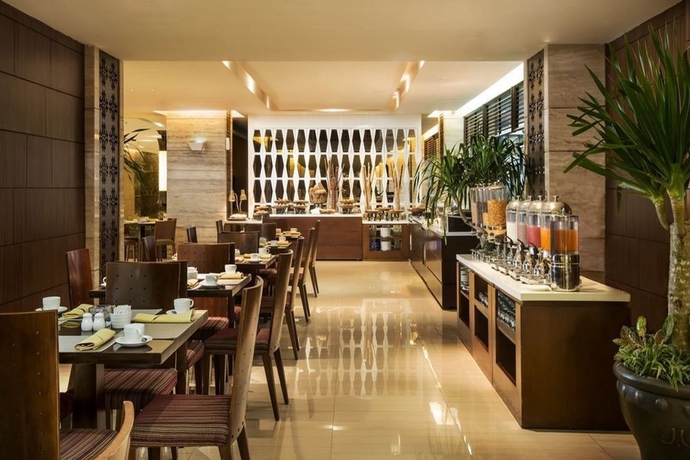 Imagen del bar/restaurante del Hotel Royal Ambarrukmo Yogyakarta. Foto 4