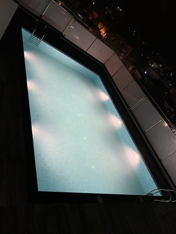 Imagen de los exteriores del Hotel Royal Amer City. Foto 16