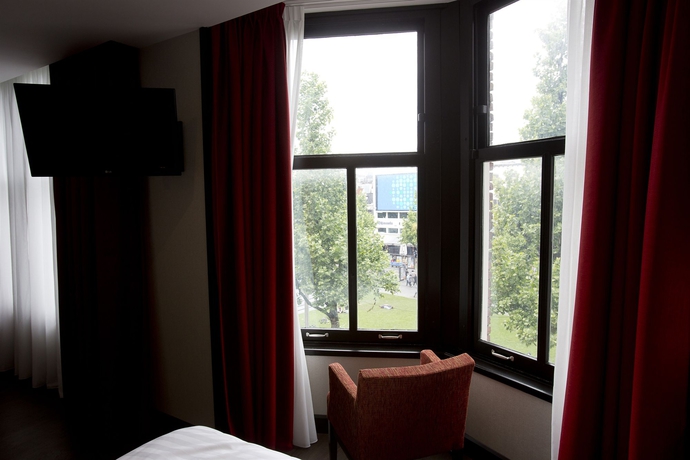 Imagen de la habitación del Hotel Royal Amsterdam. Foto 5