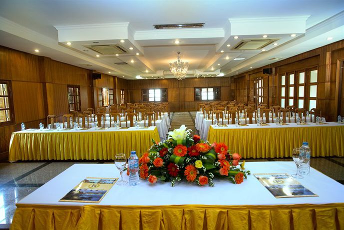 Imagen del bar/restaurante del Hotel Royal And Healthcare Resort Quy Nhon. Foto 3