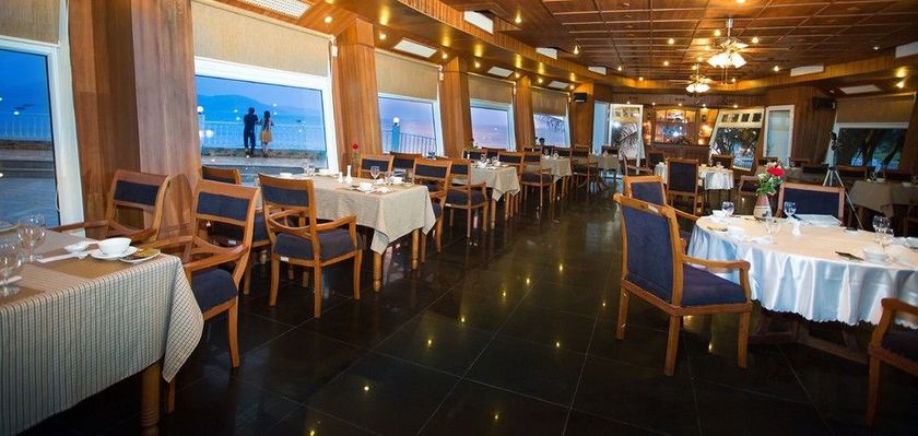 Imagen de los interiores del Hotel Royal And Healthcare Resort Quy Nhon. Foto 11