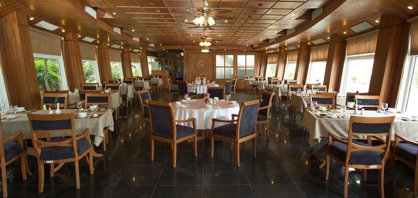 Imagen de los interiores del Hotel Royal And Healthcare Resort Quy Nhon. Foto 12
