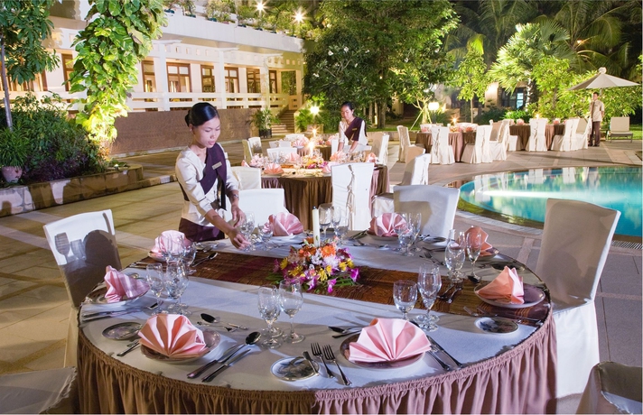 Imagen del bar/restaurante del Hotel Royal Angkor Resort and Spa. Foto 4
