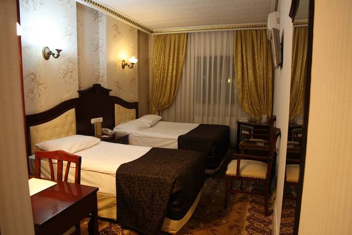Imagen de la habitación del Hotel Royal Anka. Foto 16