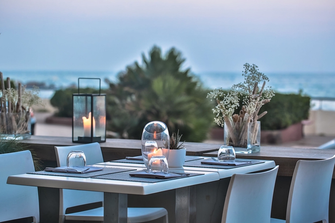 Imagen del bar/restaurante del Hotel Royal Antibes. Foto 3