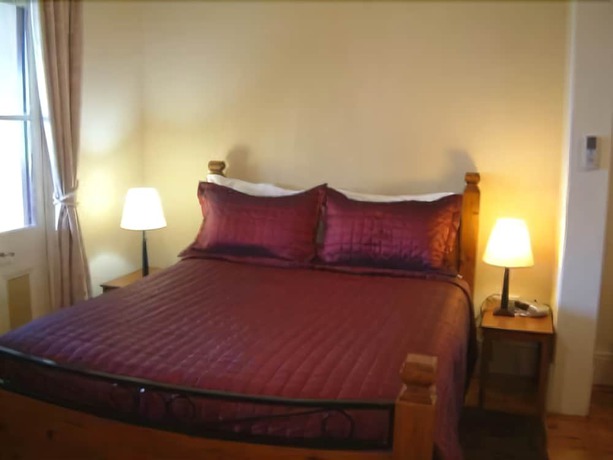 Imagen de la habitación del Hotel Royal Apartments. Foto 8