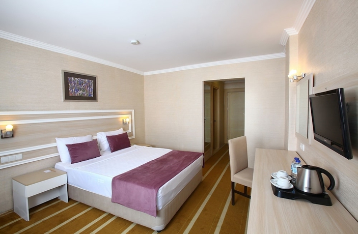 Imagen de la habitación del Hotel Royal Arena and Resort Spa. Foto 5