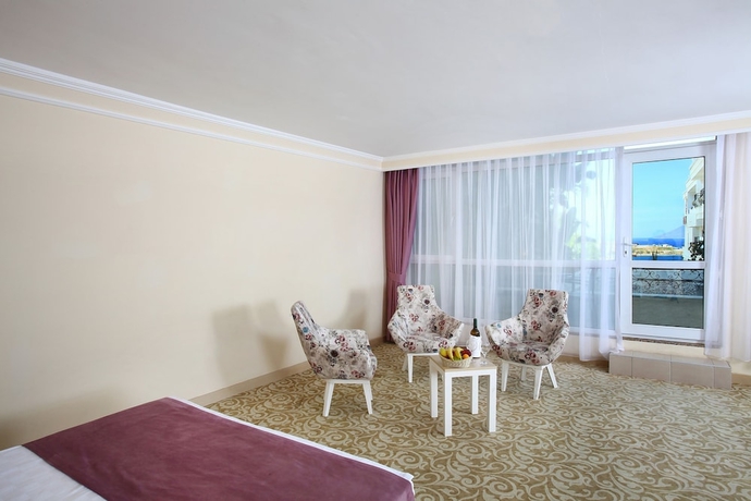 Imagen de la habitación del Hotel Royal Arena and Resort Spa. Foto 8