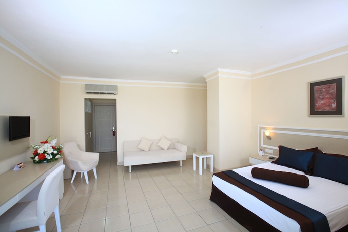 Imagen de la habitación del Hotel Royal Arena and Resort Spa. Foto 11