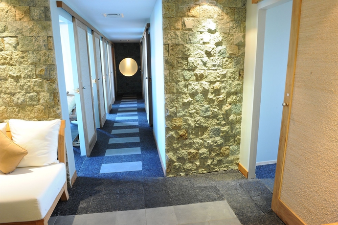 Imagen de la piscina del Hotel Royal Ascot. Foto 15