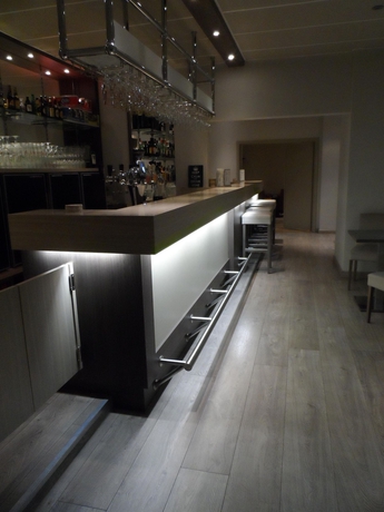 Imagen del bar/restaurante del Hotel Royal Astor. Foto 1