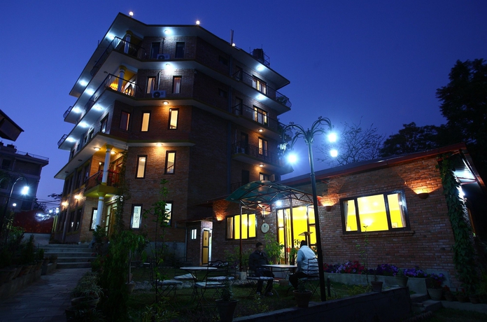 Imagen de los exteriores del Hotel Royal Astoria. Foto 12