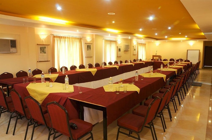 Imagen de los interiores del Hotel Royal Astoria. Foto 14