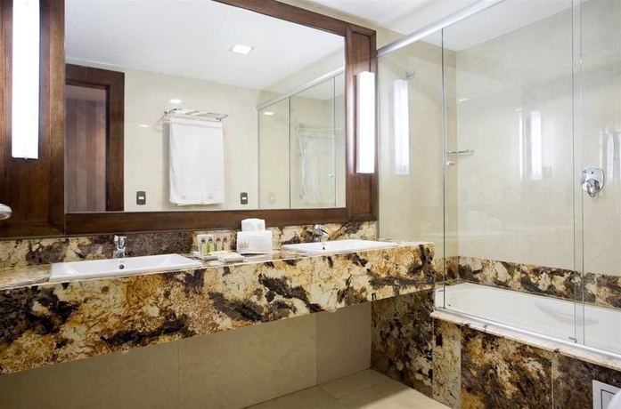 Imagen de la habitación del Hotel Royal Atl&acirc;ntica Maca&eacute;. Foto 7