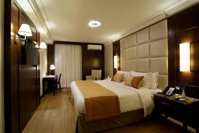 Imagen de la habitación del Hotel Royal Atl&acirc;ntica Maca&eacute;. Foto 8