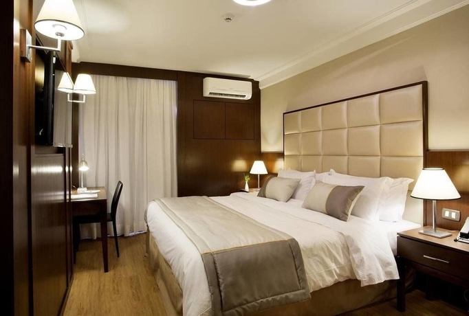 Imagen de la habitación del Hotel Royal Atl&acirc;ntica Maca&eacute;. Foto 9