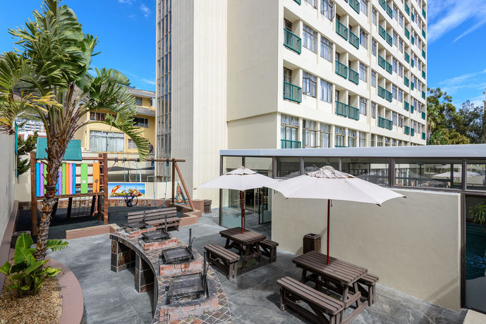 Imagen de los exteriores del Hotel Royal Atlantic. Foto 12