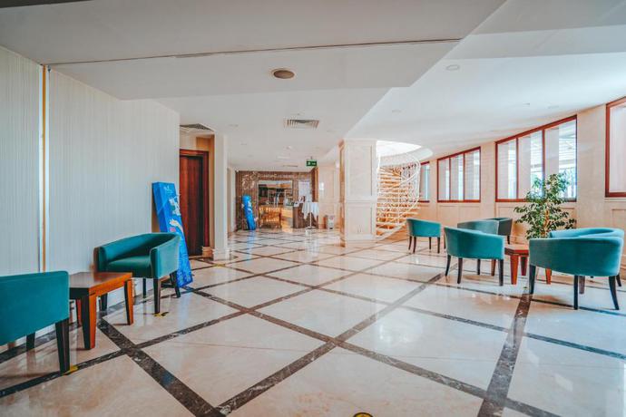 Imagen general del Hotel Royal Atlantis Beach. Foto 3
