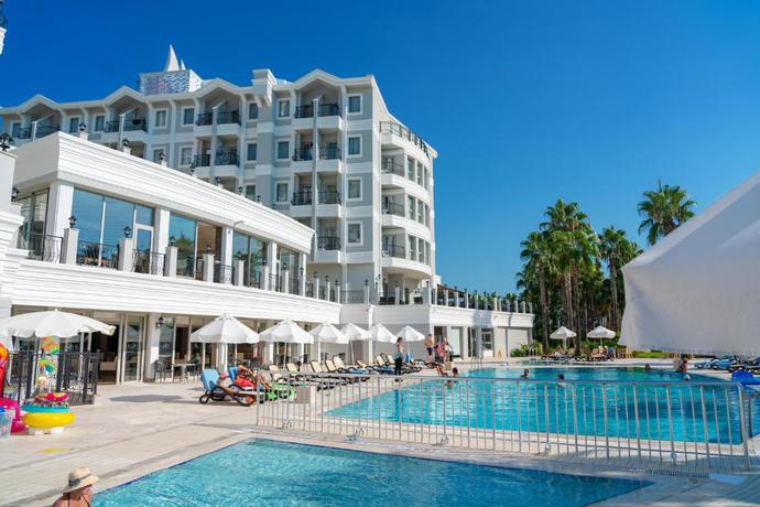 Imagen general del Hotel Royal Atlantis Beach. Foto 14