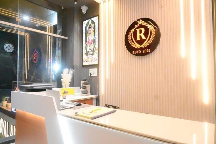 Imagen de los interiores del Hotel Royal Awadh Inn. Foto 16