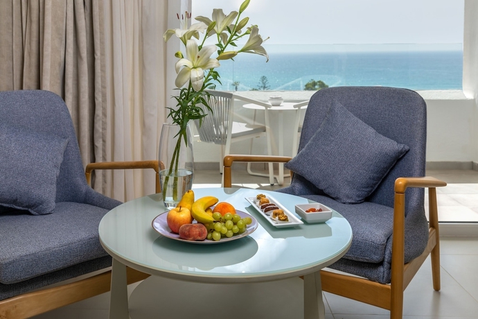 Imagen de la habitación del Hotel Royal Azur Thalasso. Foto 4