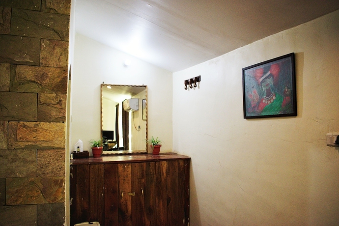 Imagen de la habitación del Hotel Royal Bamhni Holiday Resort. Foto 3