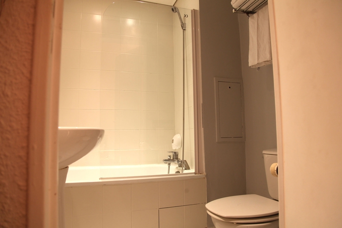 Imagen de la habitación del Hotel Royal Bastille. Foto 14