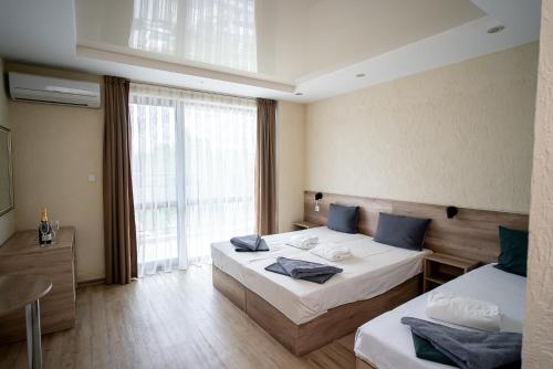 Imagen de la habitación del Hotel Royal Bath. Foto 19