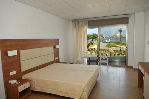 Imagen de la habitación del Hotel Royal Bay. Foto 8