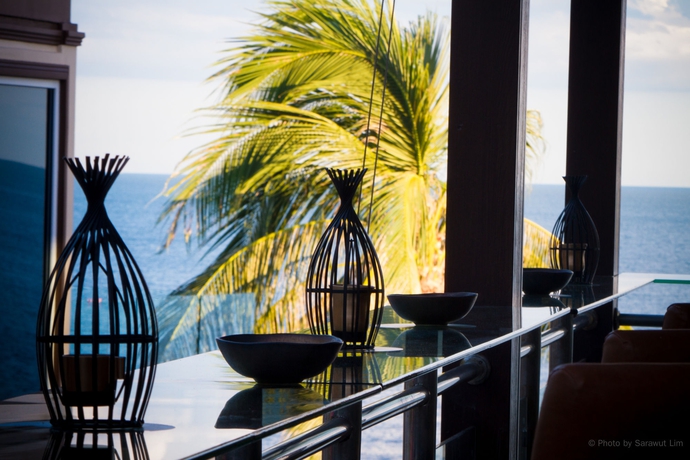 Imagen del bar/restaurante del Hotel Royal Beach Boutique Resort and Spa. Foto 6