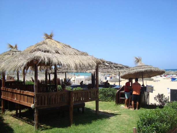 Imagen de los exteriores del Hotel Royal Beach. Foto 16