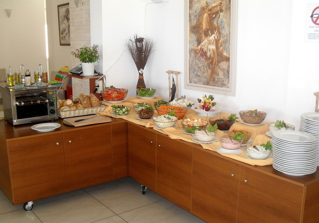 Imagen del bar/restaurante del Hotel Royal Beach. Foto 6