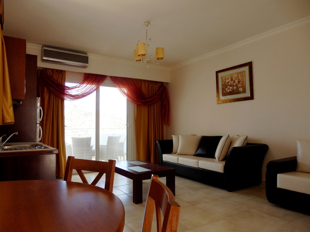 Imagen de los interiores del Hotel Royal Beach. Foto 15