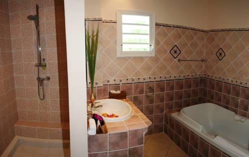 Imagen de la habitación del Hotel Royal Beach H&ocirc;tel, Madirokely. Foto 2