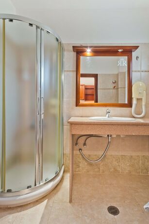 Imagen de la habitación del Hotel Royal Beach Karpathos. Foto 15