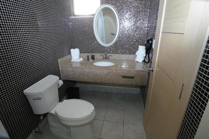 Imagen de la habitación del Hotel Royal Beach Palace. Foto 4