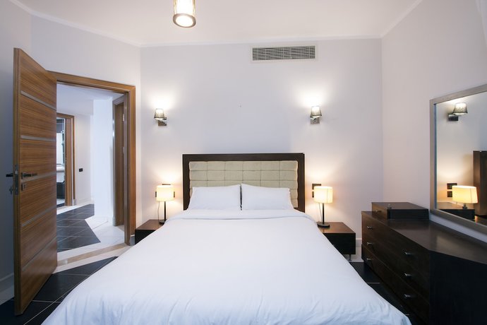 Imagen de la habitación del Hotel Royal Beach Serviced Apartments. Foto 17