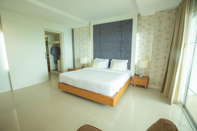 Imagen de la habitación del Hotel Royal Beach View Suites. Foto 8