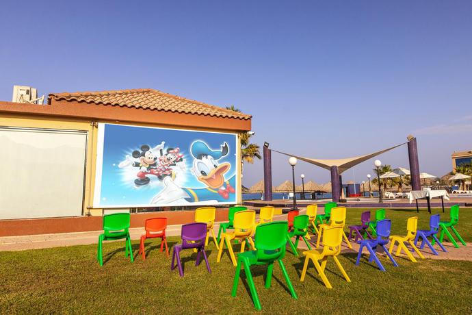 Imagen de los interiores del Hotel Royal Beach and Resort. Foto 17