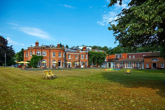 Imagen de los exteriores del Hotel Royal Berkshire. Foto 7