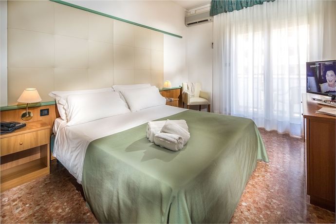 Imagen de la habitación del Hotel Royal, Bibione. Foto 5