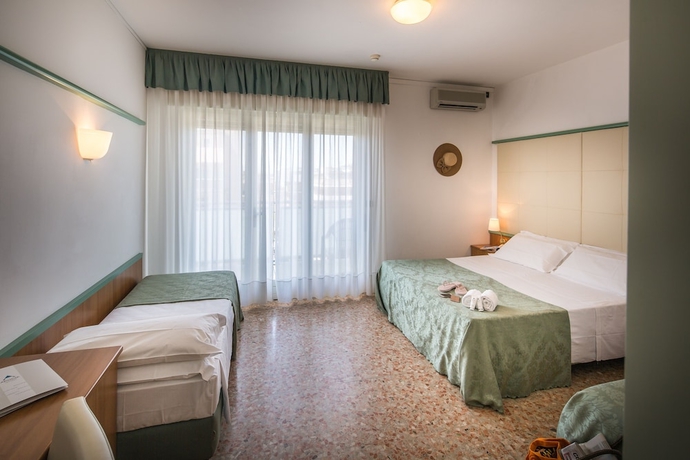Imagen de la habitación del Hotel Royal, Bibione. Foto 6