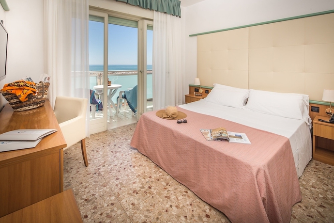 Imagen de la habitación del Hotel Royal, Bibione. Foto 11